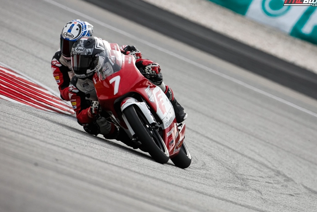Veda Ega Pratama, 17, Raih Podium Pertama di Moto3 Brasil