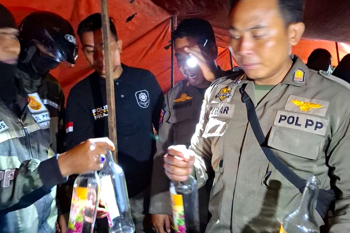 Video Pesta Same-Sex di Karawang Viral, Satpol PP Selidiki