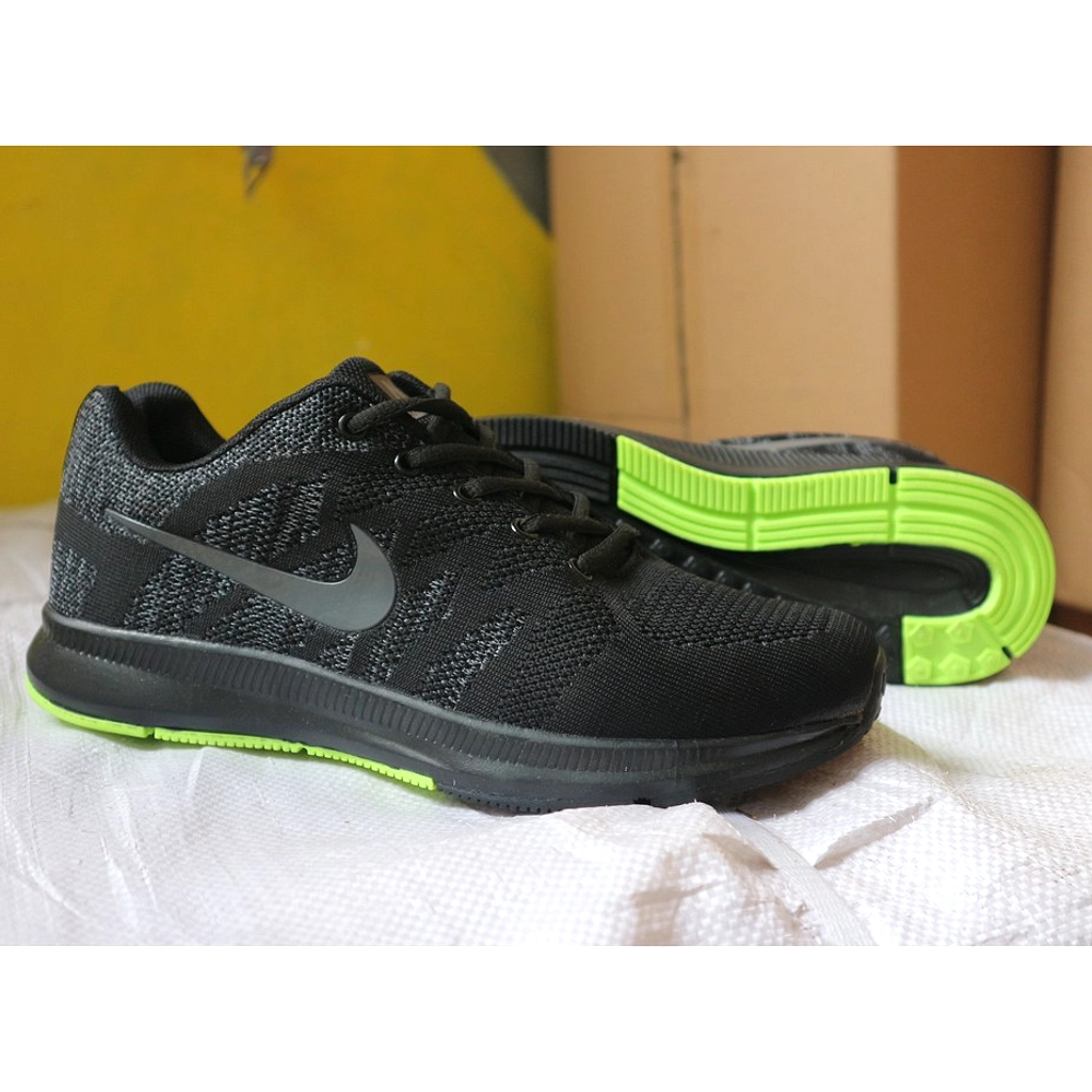 Vietnam Sita 50.000 Sepatu Nike Palsu, Target AS