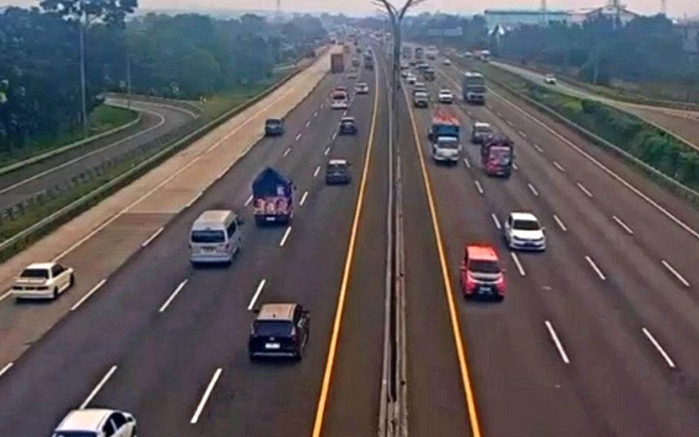 Volume Kendaraan Tol Japek Karawang Naik Saat Long Weekend