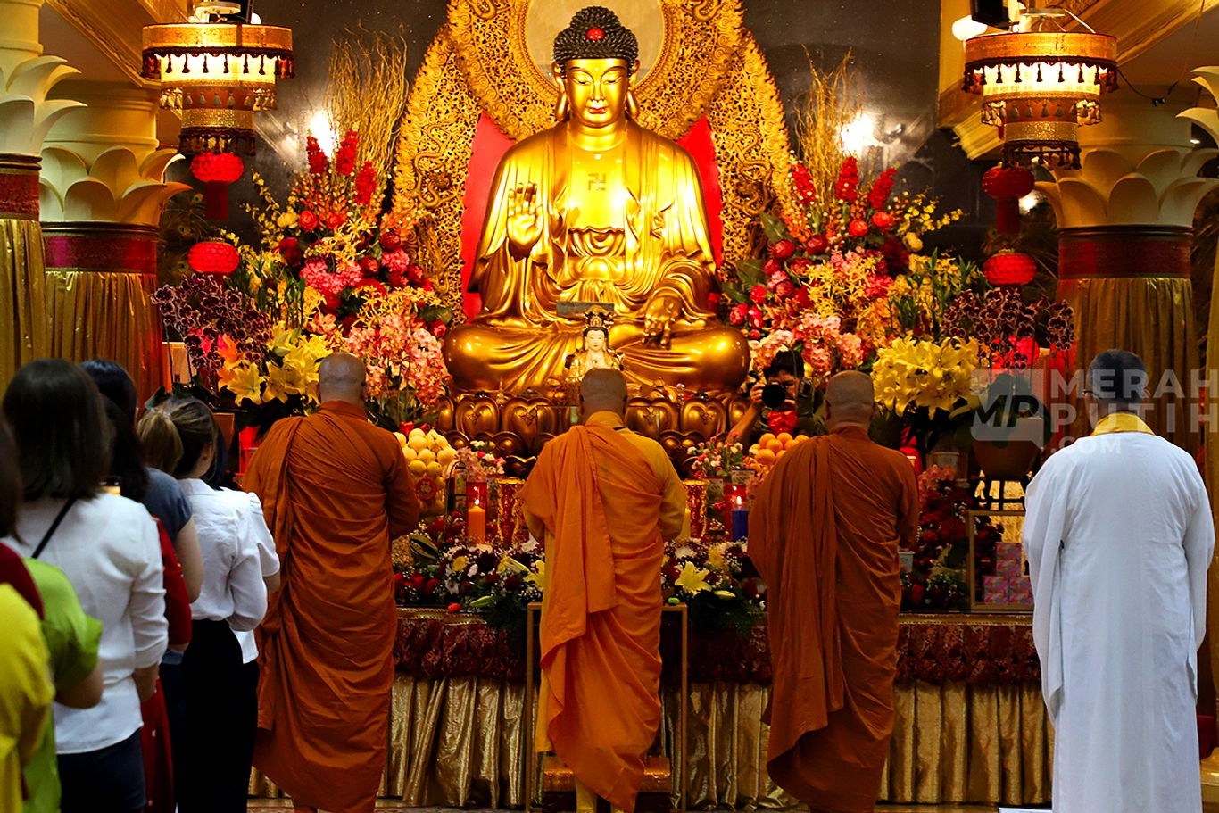 Waisak 31 Mei 2026: Ribuan Umat Buddha Rayakan di Jakarta