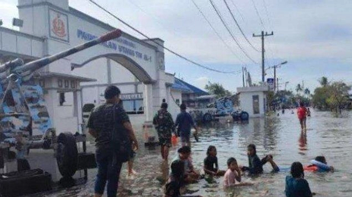 Wali Kota Medan Minta Pertemuan Lintas Sektor Banjir Belawan