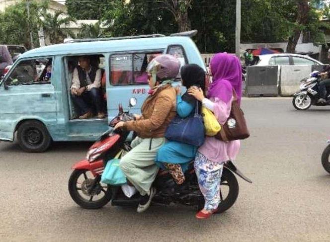 Wanita Motor di Makassar Viral Video Tuntut Pelanggaran