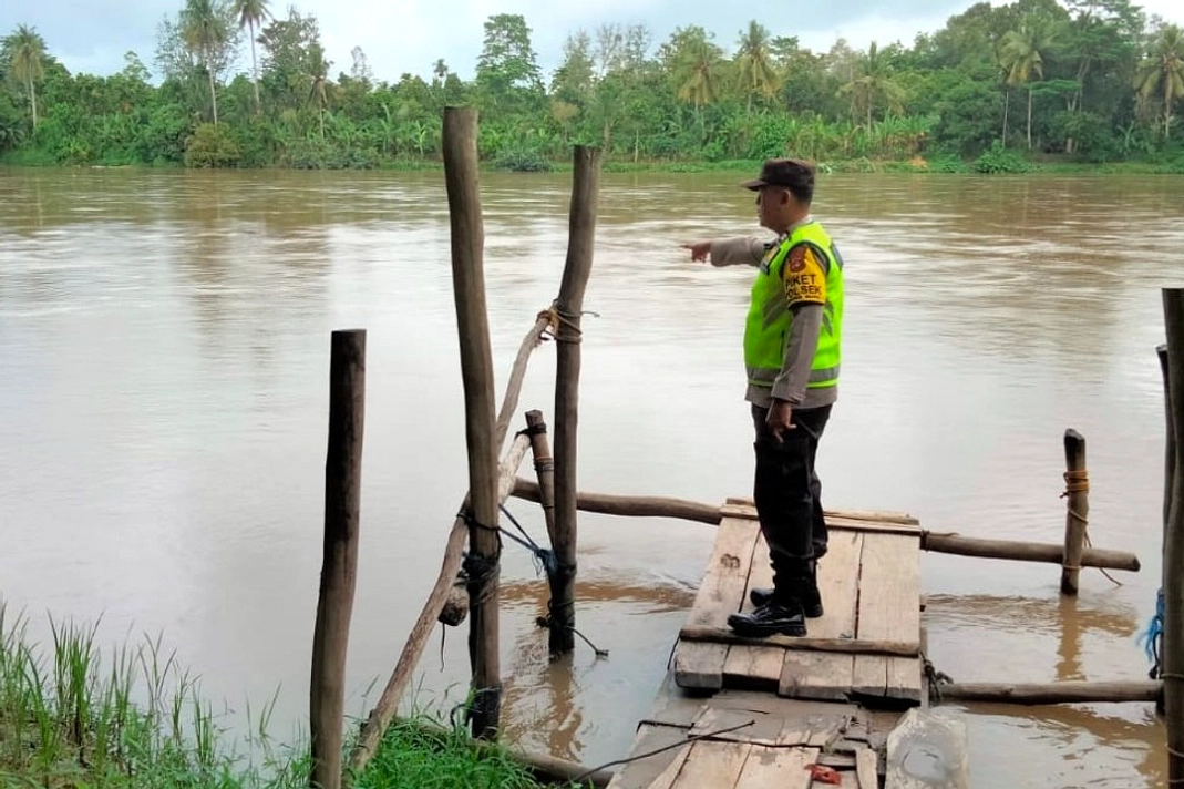 Wanita ODGJ Tenggelam di Sungai Komering