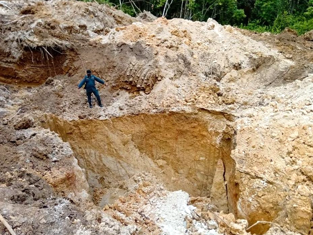 Warga Boltim Ramai-ramai Gali Emas di Lahan Perkebunan