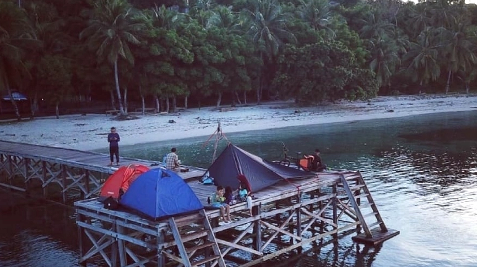 Warga Ratte Paksa Jalan Setapak, 9 km 4 Sungai, Waktu 4 Jam