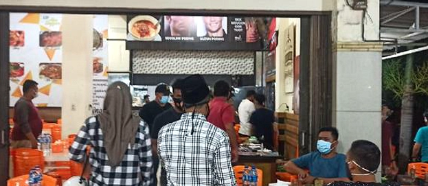 Warung Kopi di Banda Aceh Tutup Saat Salat Jumat dan Magrib
