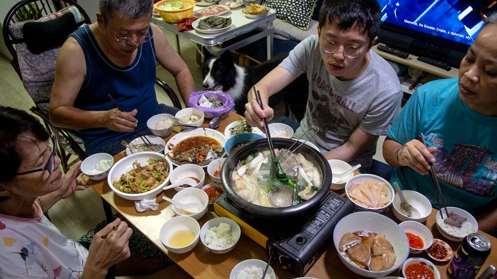 Warung Nasi Gratis Lansia Gagal, Pasangan 80 Tahun Dibebankan