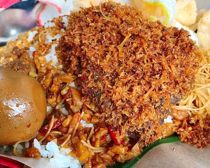 Wisata Kuliner Tua Jakarta: Nasi Uduk, Rendang & Bakso