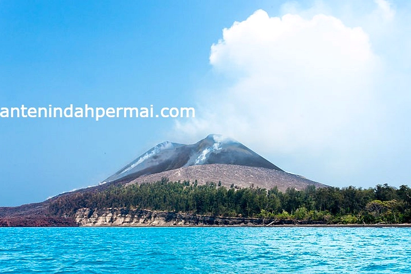 Wisata Populer Dekat Tanjung Lesung: Krakatau hingga Baduy