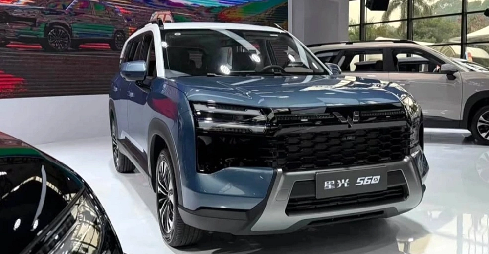 Wuling Xingguang L: SUV Hybrid 6 Tempat, 260 km Listrik