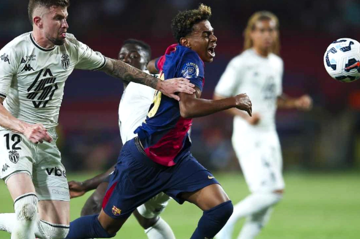 Yamal Menjadi Penendang Penalti Barcelona di Pertandingan vs Newcastle